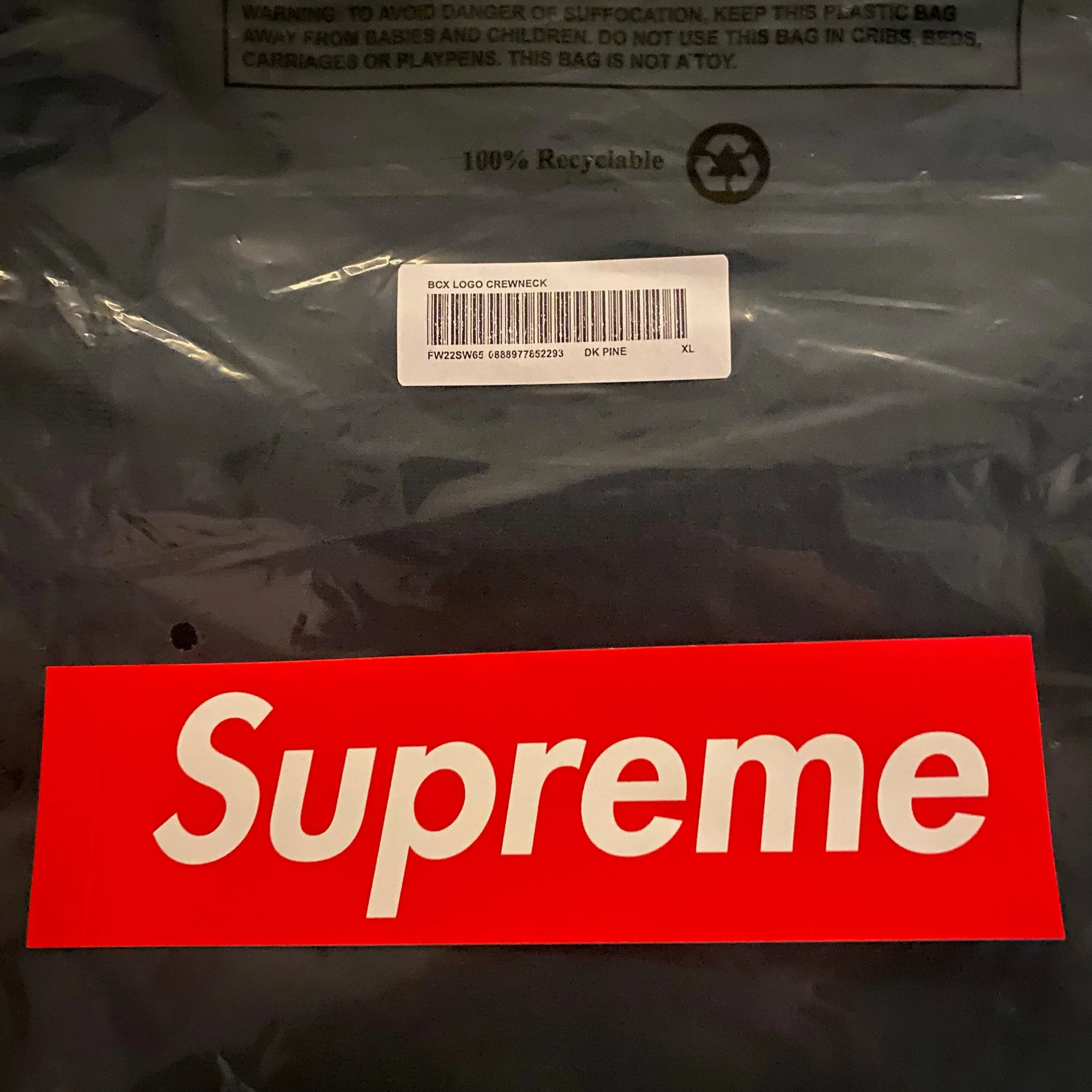 Supreme FW22 Box Logo Crewneck (Dark Pine Green)